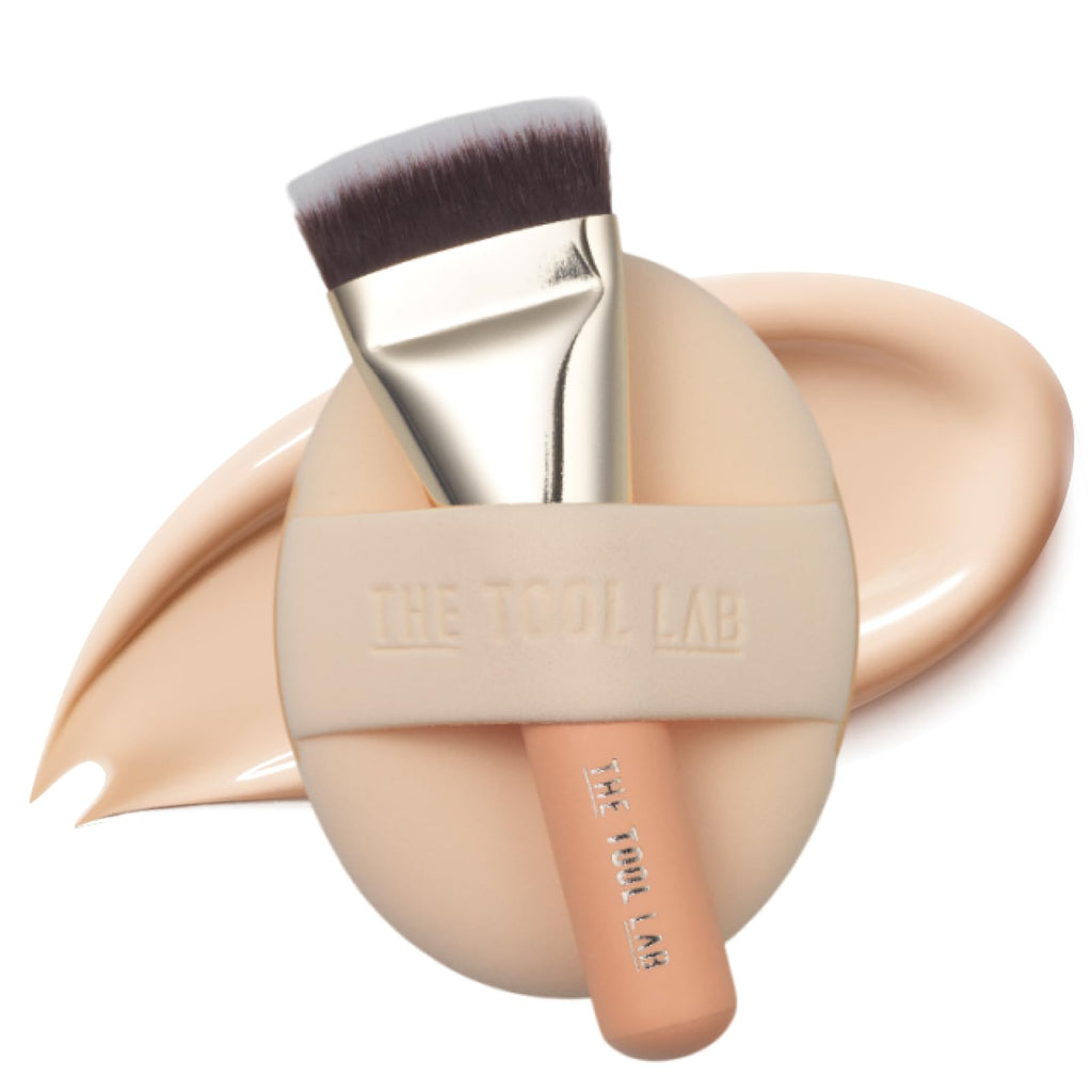 THE TOOL LAB Aqua Fitting Duo, Makeup Set with Flat Foundation Brush and Liquid Foundation Puff, Portable Case with 1.1" Flat Brush, Korean Makeup